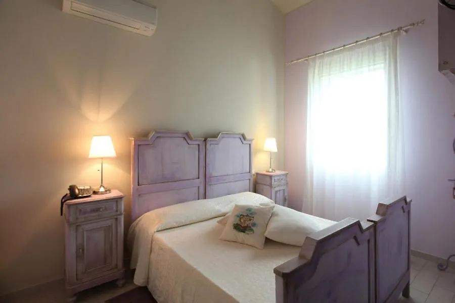 Lucciole Nella Nebbia Hotel Stellata Italy